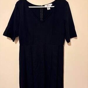 Vineyard Vines Black V-Neck Dress
